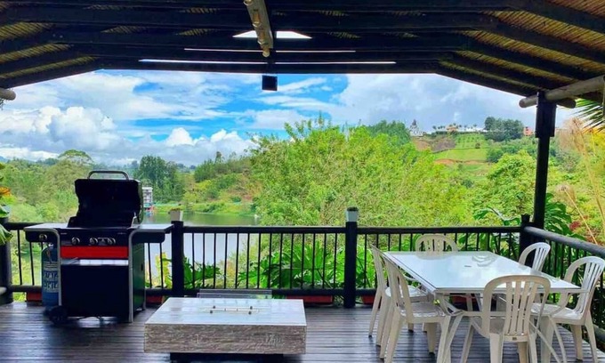 El Penol House | Country house with access to the Guatape reservoir.