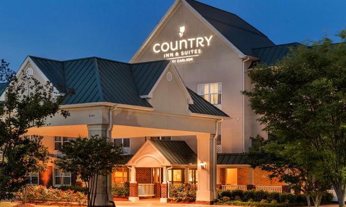 Bermuda Hotel | Country Inn & Suites by Radisson Chester VA