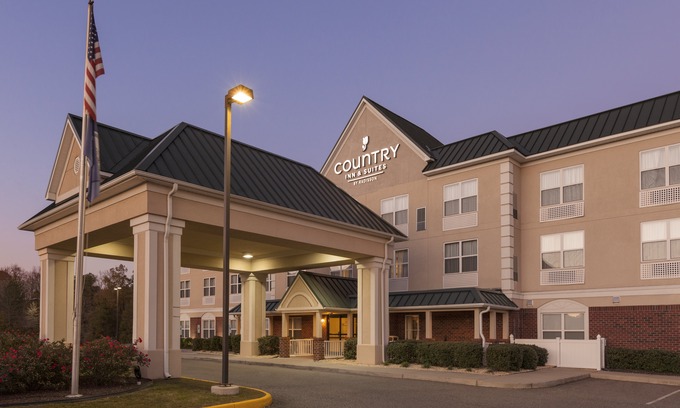 Doswell Hotel | Country Inn & Suites by Radisson, Doswell (Kings Dominion), VA