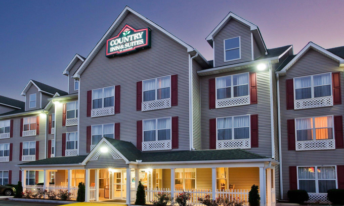 Hiram Hotel | Country Inn & Suites by Radisson, Hiram, GA
