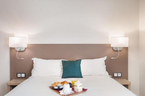 Quartier de la Plaine-de-Monceaux Hotel | Courcelles Médéric