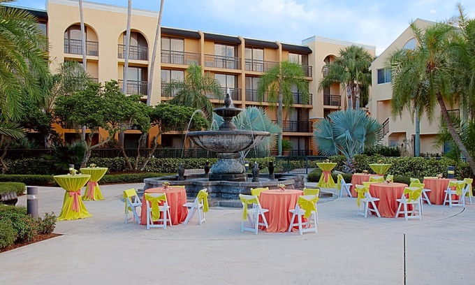 Boynton Beach Hotel | Courtyard by Marriott Boynton Beach