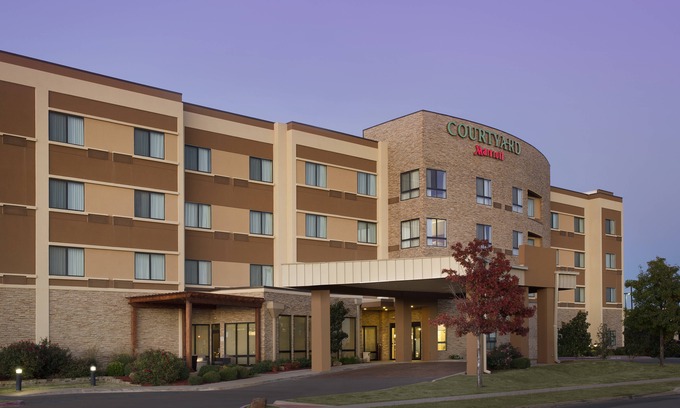Wichita Falls Hotel | Courtyard by Marriott Wichita Falls