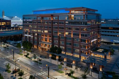 Downtown Buffalo Hotel | Courtyard by Marriott Buffalo Downtown/Canalside
