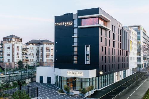 La Source Hotel | Courtyard by Marriott Paris Creteil