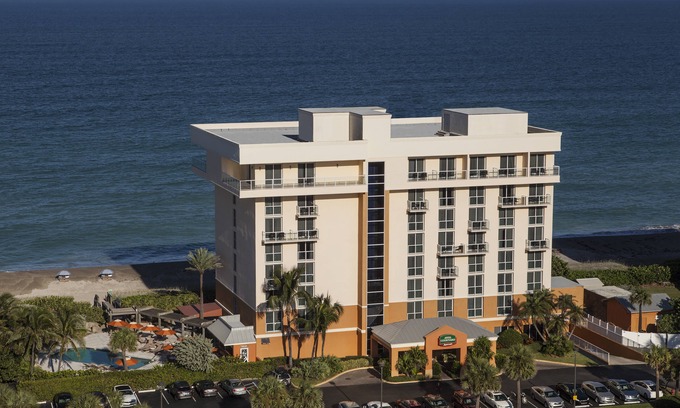 Hutchinson Island South Hotel | Courtyard by Marriott Hutchinson Island Oceanside/Jensen Beach