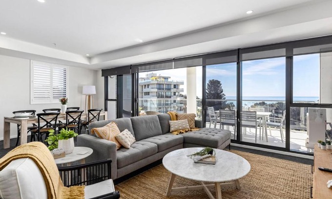 Forster Apartment | Cove 603