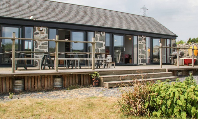 Bangor Cottage | COW SHED, pet friendly, character holiday cottage in Bangor