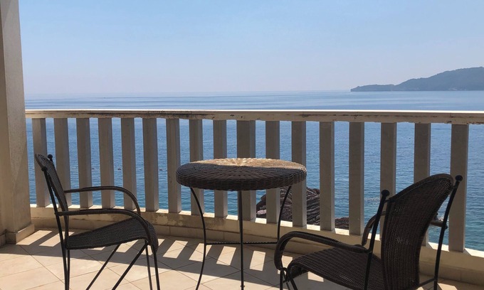 Seoca Apartment | Cozy 1-bedroom apartment with WiFi, AC in beautiful Bečići