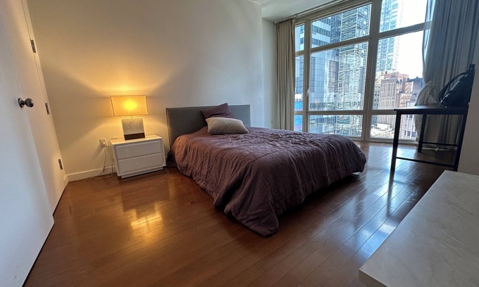 Central New York City Apartment | Cozy 1-bedroom in wonderful New York with AC, fitness room, WiFi
