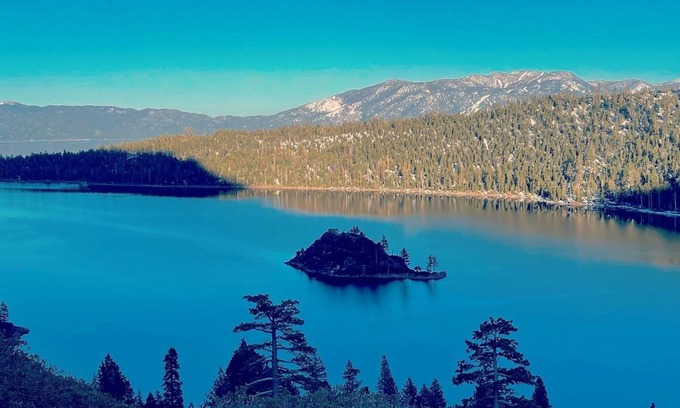 Country Club Estates Apartment | Cozy 1-bedroom apartment in awesome South Lake Tahoe with WiFi