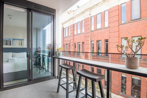 Collingwood Apartment | Cozy 1BD in the Heart of Collingwood