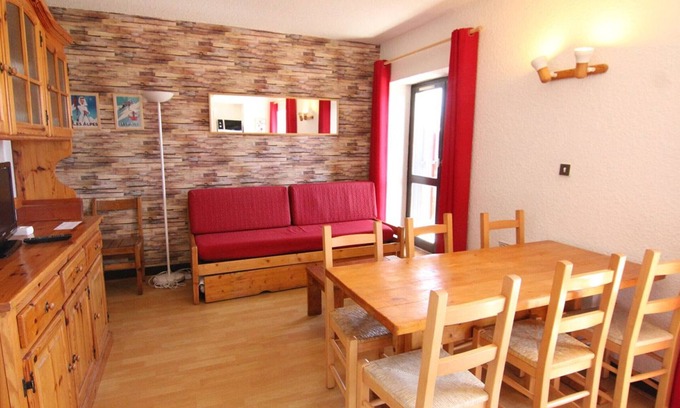 Jeux Apartment | Cozy 1BR Apt for 6, Ski-In/Out Access, South/West Balcony, Pet-Friendly, Central l'Alpe d'Huez