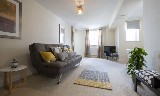 Willesborough Apartment | Cozy 2-Bed Apartment in Central Ashford