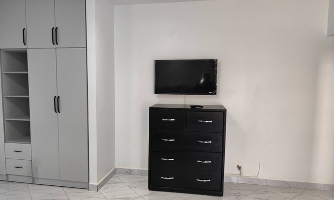 Entebbe Apartment | Cozy 2-bedroom apartment in delightful Nkumba with WiFi and lake view