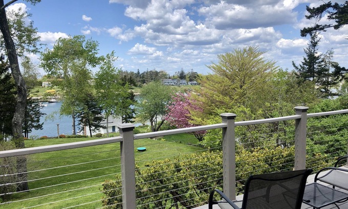 Bailey Island Cottage | Cozy 2 bedroom cottage with beautiful views of Mackerel Cove!