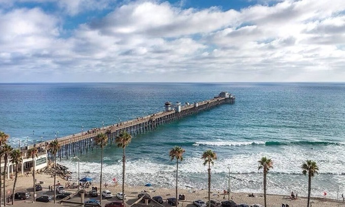 Townsite Resort | Cozy 2-bedroom resort with AC, WiFi, fitness room in marvelous Oceanside
