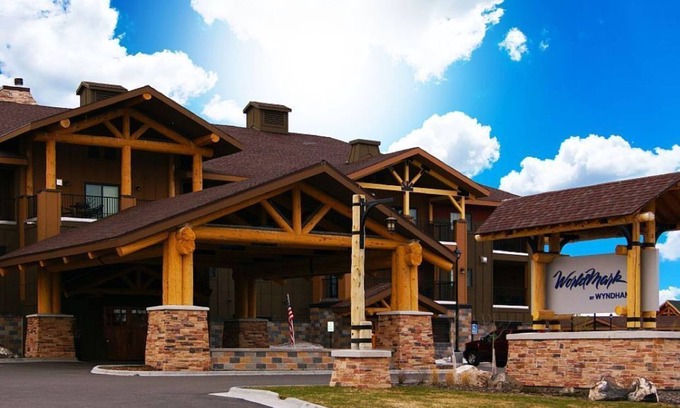 West Yellowstone Condo | Cozy 2-bedroom condo with WiFi, fitness room and pool close to the park entrance