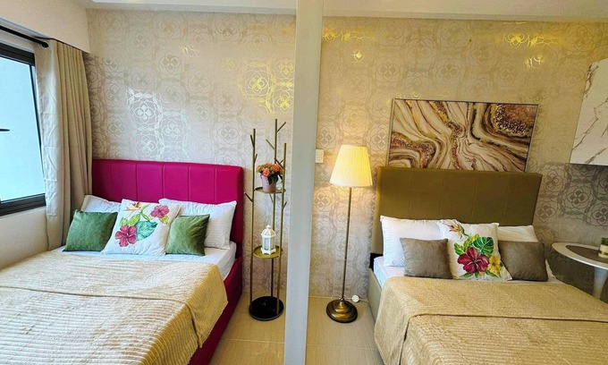 Malate Apartment | Cozy 2 Beds for Family of 4 facing Manila Bay in Shore Residences