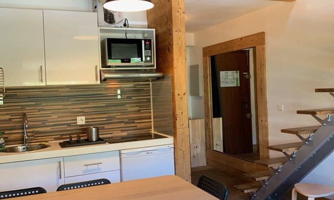 Viel-Alpe Apartment | Cozy 2 Room Apartment for 5, Ski-In/Ski-Out, Prime Location at L'Alpe d'Huez