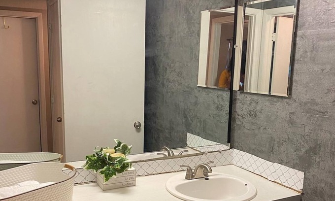Smyrna Apartment | COZY 2bedroom apt near the brave stadium and 15 mn from buckhead