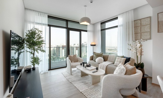 Dubai Apartment | Cozy 2BR with Creek Views in Dubai Creek Harbour