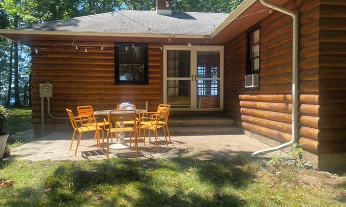 Fennville Cabin | Cozy 3-Bedroom Waterfront Cabin with Private Beach
