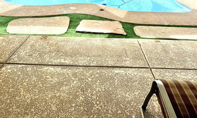 East Mesa House | Cozy 3 Br 2 Bath Mesa Home w/ Beautiful Pool and a Pool Table!