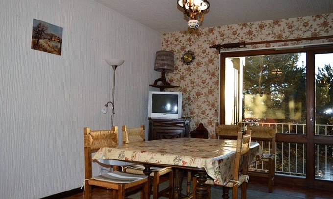 Font-Romeu-Odeillo-Via Apartment | Cozy 3-Room Apartment for 6 in Forest Setting with Parking - Font-Romeu