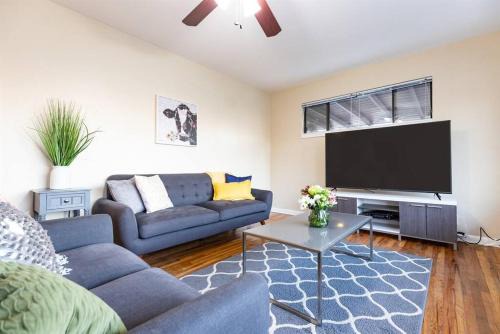 Murray House | Cozy-3br-getaway-pets Allowed-nea