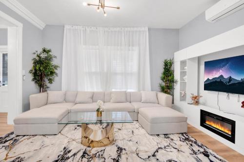 Bryn Mawr House | Cozy 3BR Home with Game Room