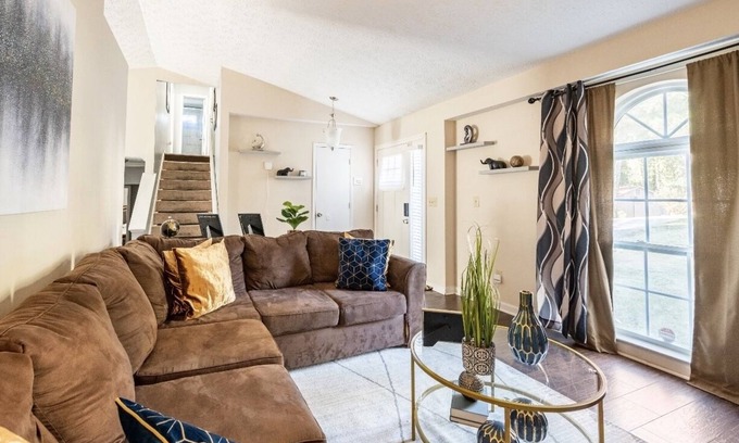 Atlanta House | Cozy 4 bedroom ATL Home - Close to Downtown