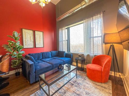 Near South Side Apartment | Cozy 420-Friendly 3BR Modern Home with Optional Parking Near McCormick Place, Museum Campus and Soldier Field