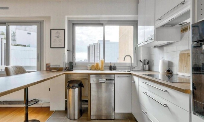 Charonne Apartment | Cozy 50 m² near Père-Lachaise