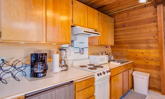 Rockaway Beach Cabin | Cozy A-Frame Cabin with Large Deck, 5-Minute Walk to Beach - Dogs Welcome