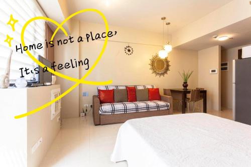 Pasay Apartment | Cozy Airport Condo 7-min Walk to Terminal 3