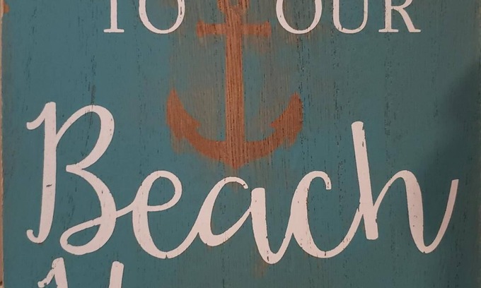 Wilmington Apartment | Cozy and Charming Studio with Private Deck Near Wrightsville Beach