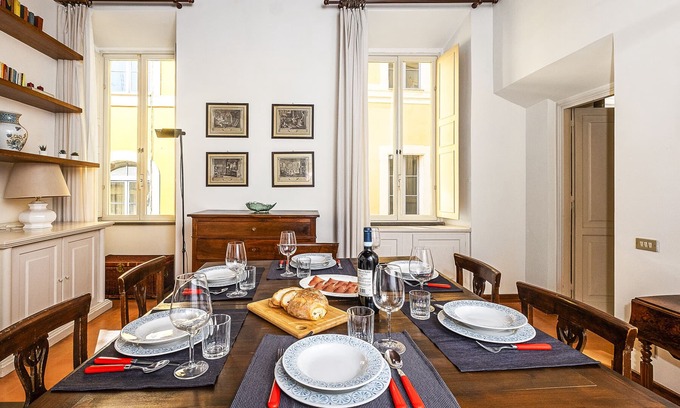 Rione II Trevi Apartment | Cozy and comfortable, Trevi Fountain. For families, max 6 guests. AC WIFI