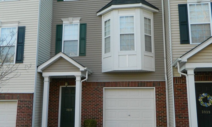 Greensboro House | Cozy and Convenient Furnished Townhome w/view
