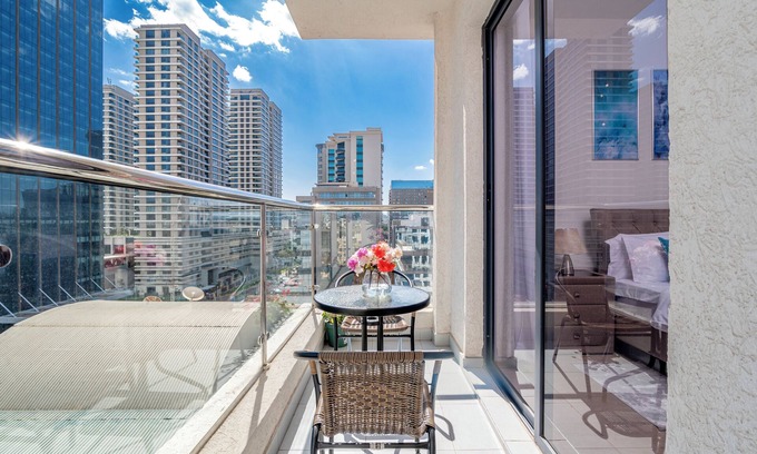 Westlands Apartment | Cozy and elegant apartment close to the best restaurants, pubs and malls.