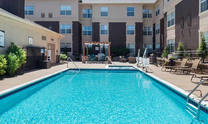 Englewood Apartment | Cozy and Laptop-friendly Studio | Pool & Gym.