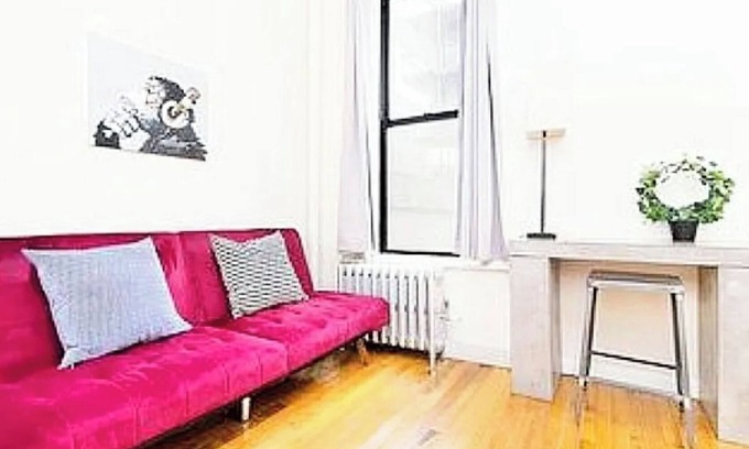 Central Park South Apartment | Cozy and spacious 1 bed apt in the heart of Hell’s Kitchen! Max 4 people