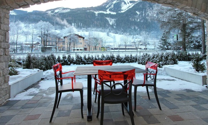 Saalbach Apartment | Cozy Apartment with Sauna in Saalbach-Hinterglemm