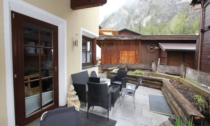 Huben Apartment | Cozy Apartment in Längenfeld With Sauna