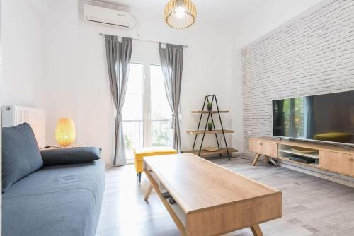 Aigaleo Apartment | Cozy apartment 10 minutes from Monastiraki Athens