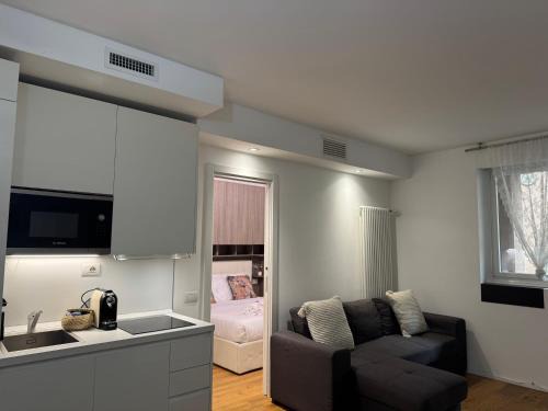 Ticinese Apartment | Cozy Apartment 15
