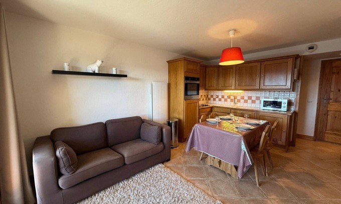 Bisanne 1500 Apartment | Cozy apartment for 4, near slopes, fully equipped