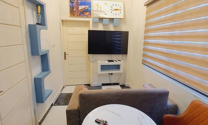 Accra House | Cozy apartment in brilliant Accra with AC, WiFi