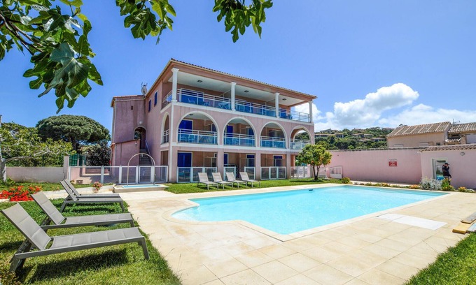 Propriano Apartment | Cozy apartment in Propriano with WiFi
