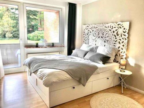 Ricklingen Apartment | Cozy Apartment near Maschsee, balcony, gardenview